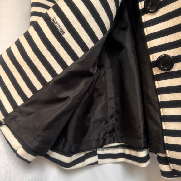 Forever 21 Stripped Black & White Jacket - S/P - Picture 5 of 8